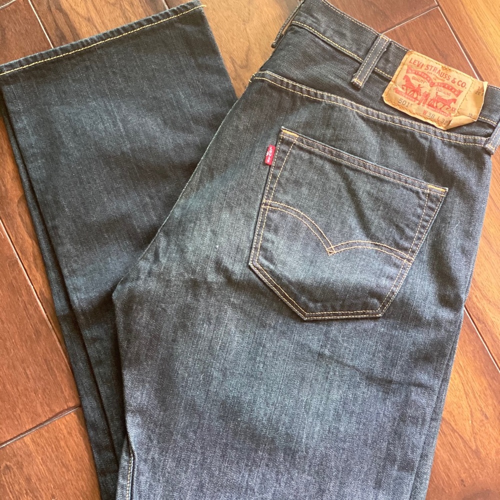 Men’s Levi’s 501 jeans